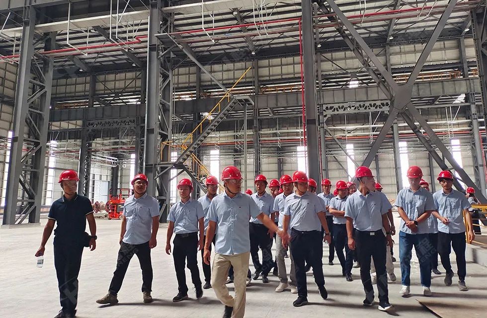 桂林鴻程礦山設(shè)備磨粉機(jī)2022銷(xiāo)售大會(huì)參與人員參觀寶山智能產(chǎn)業(yè)園 桂林鴻程礦山設(shè)備磨粉機(jī)2022銷(xiāo)售大會(huì)參與人員參觀寶山智能產(chǎn)業(yè)園